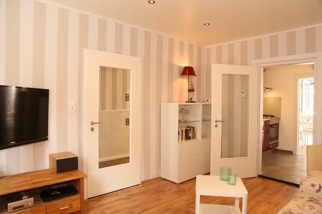 Ferienhaus Witte Huuske Emden Esterno foto