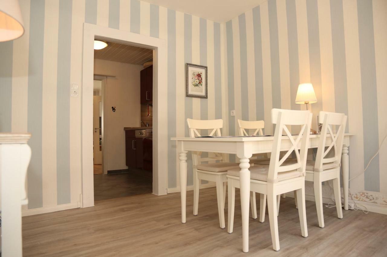 Ferienhaus Witte Huuske Emden Esterno foto
